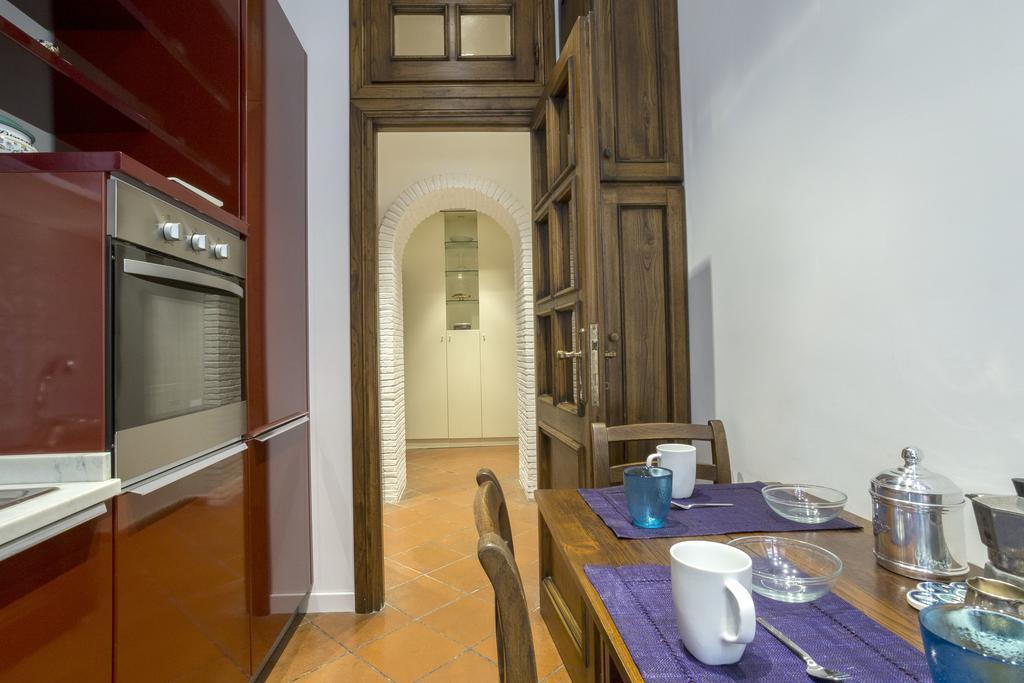 Gianicolo'S Hill Suite Apartment Rome Bagian luar foto