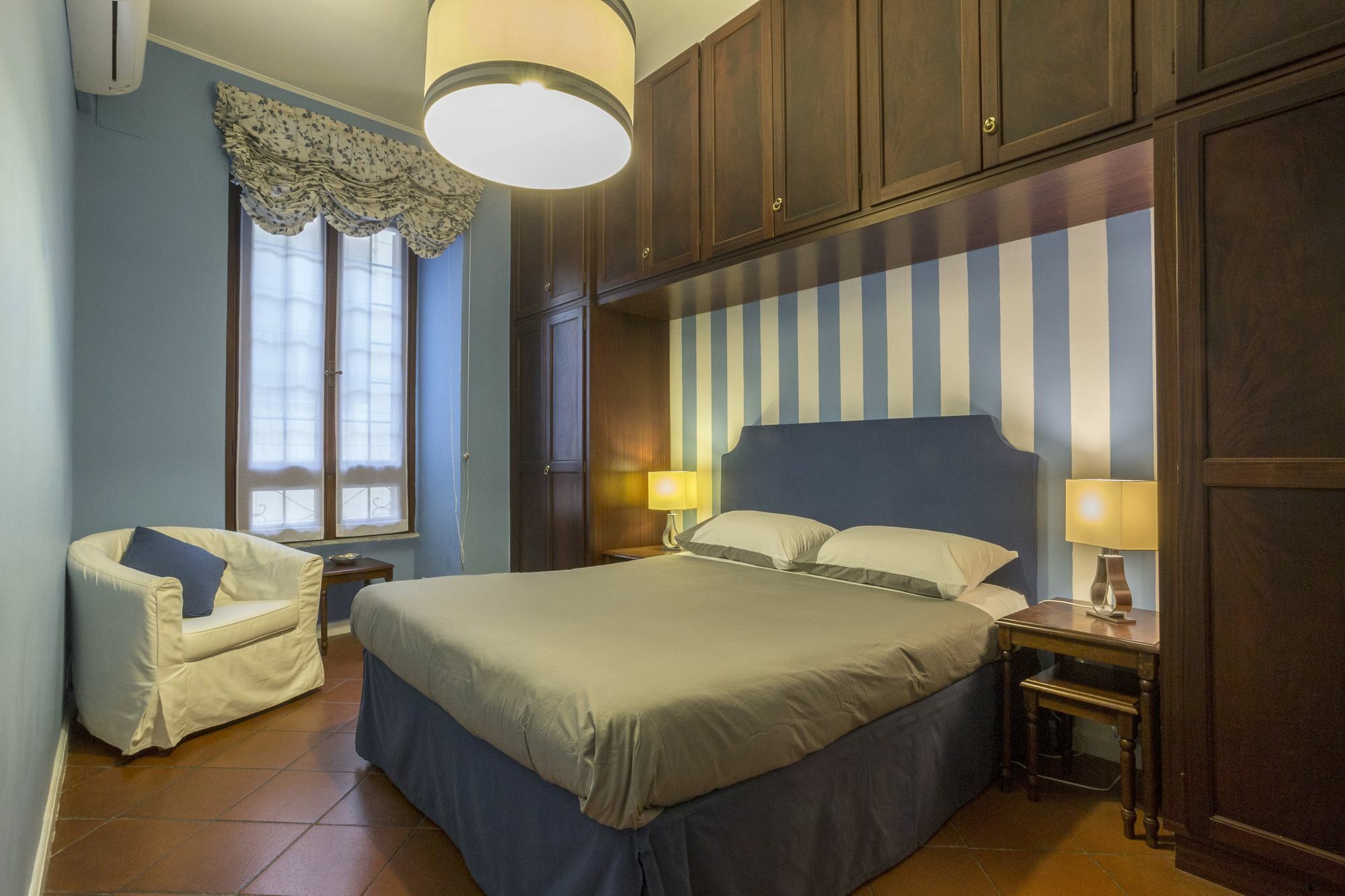 Gianicolo'S Hill Suite Apartment Rome Bagian luar foto
